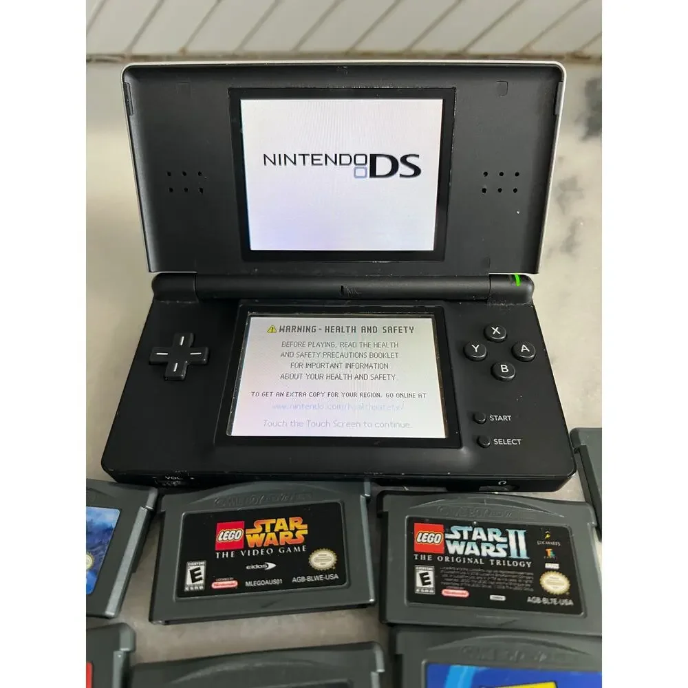 Nintendo DS Lite Silver Tested + 8 Game Boy Advance Games Star Wars LEGO